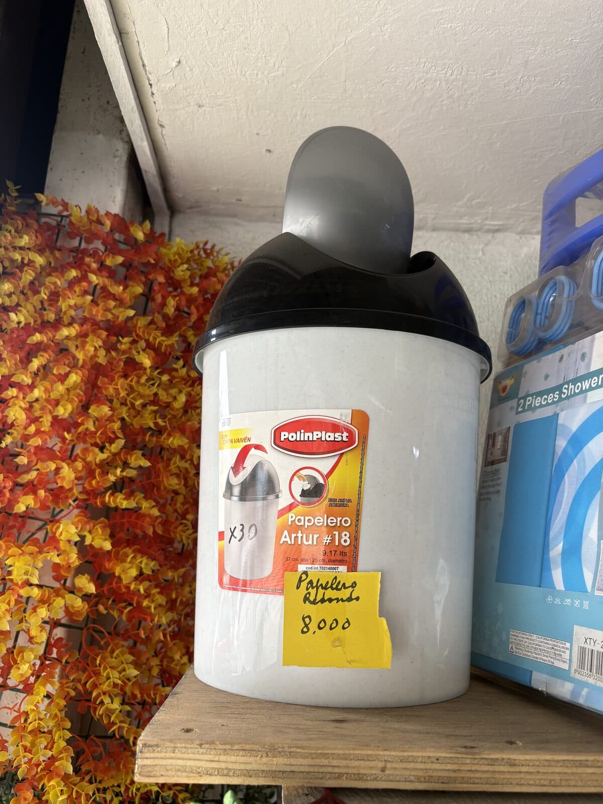 Papelero PolinPlast Artur #18 tapa vaivén