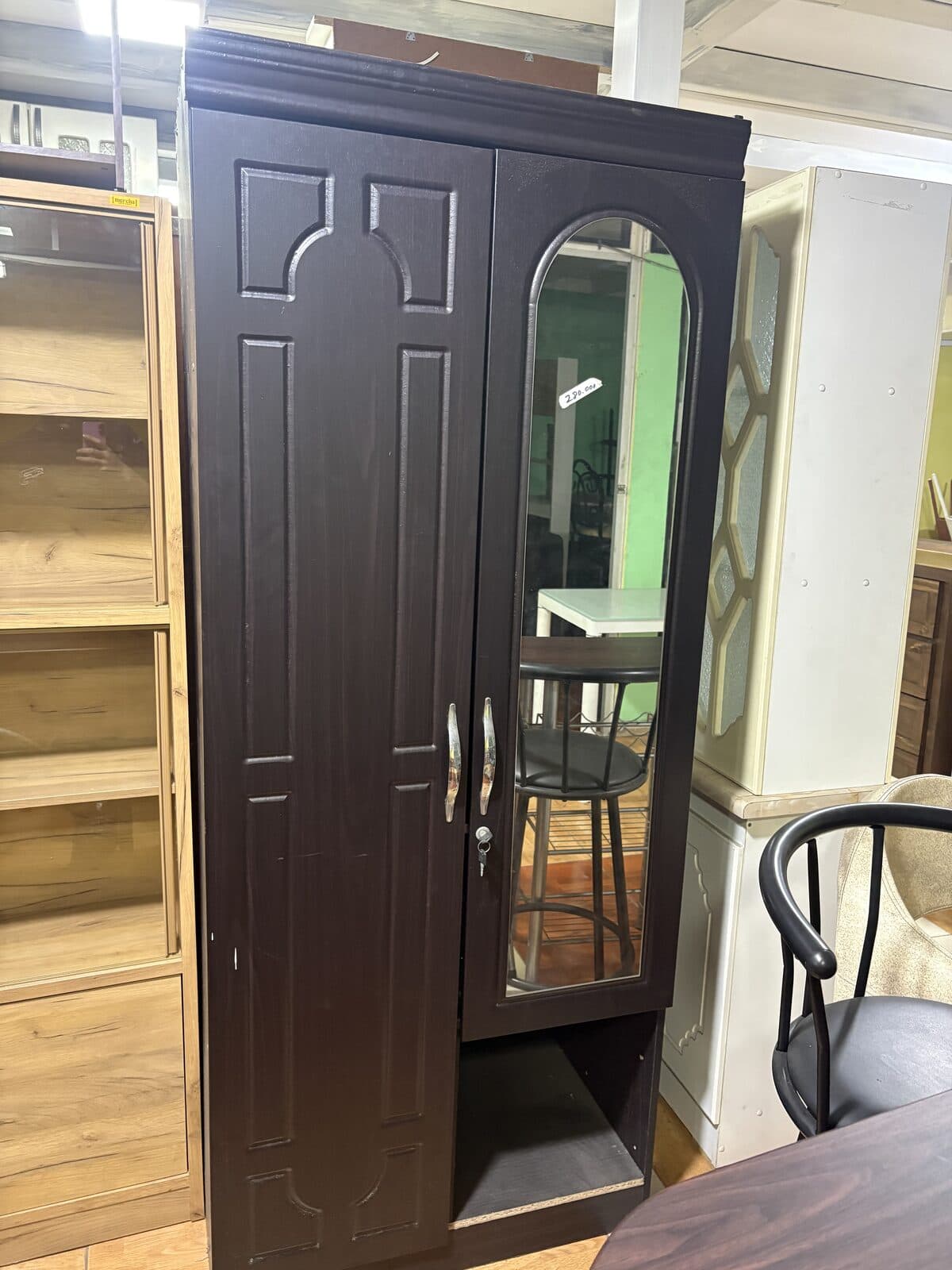 Armario 2 puertas wengué con espejo