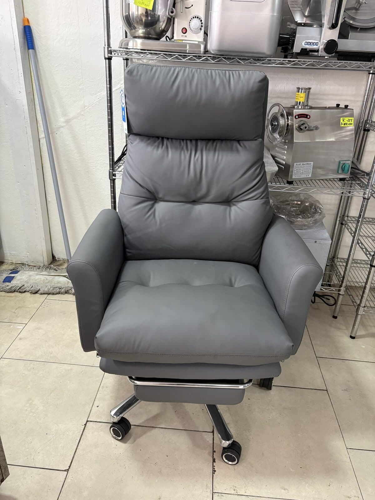 Sillón de escritorio reclinable gris