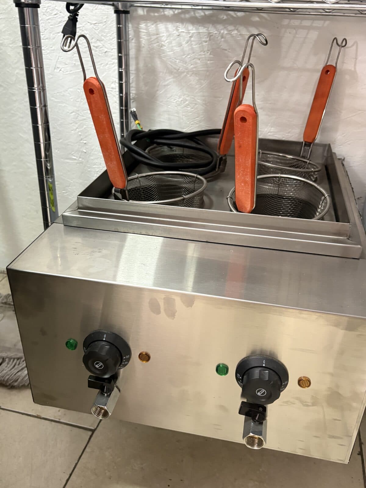 Cocedor de pastas eléctrico 6 canastillos